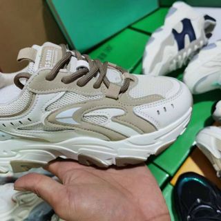 Giày Thể Thao Nữ Chất Liệu Da Phối Vải Thoáng Khí