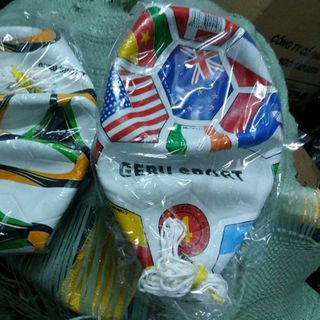 Bóng đá cao su số 4 giá sĩ , lẽ 54k