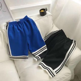 Quần đùi 2 da chạy sọc form dưới 70kg