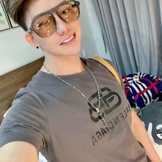 Mẫu Kính V GentMonter “Thương Em “ cốt kim loại chốt nhanh