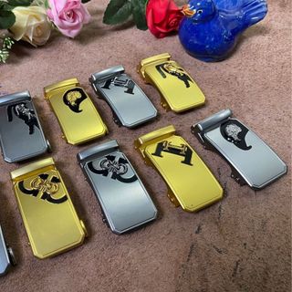 Các mẫu đầu khoá - đầu dây nịt hot trend