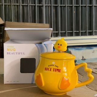 Cốc sứ vịt vàng
