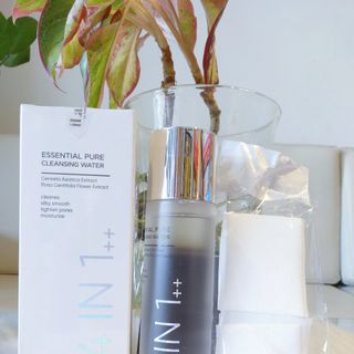 Nước tẩy trang ilakia essential pure cleansing water 4in1 180ml