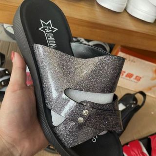 Dép nữ sỉ giá sỉ 14/7/22