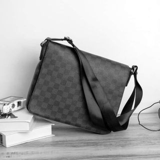 Túi đeo chéo da nam TT20.33A