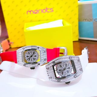 Đồng hồ nữ meriots măth xoang đá lắp lánh