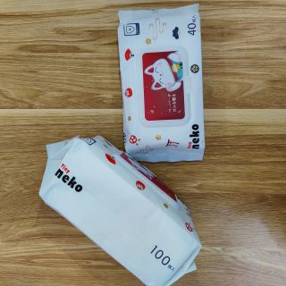 Khăn ướt trẻ em Tiny Neko thùng 24 gói 100 tờ
