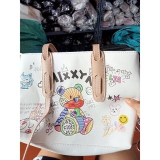 Túi xách đeo chéo dây dài Túi xách hình gấu màu trắng