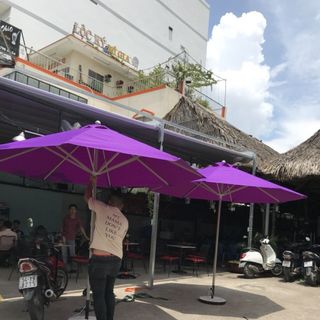 Dù ngoài trời, dù tròn đúng tâm, đường kính 3m ( đã bao gồm đế)