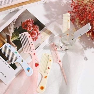 Set 2 chiếc lược tĩnh điện (set)
