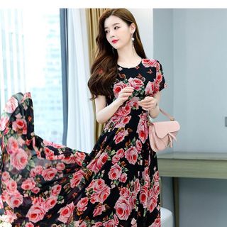 ĐẦM XÒE HOA HỒNG CỔ TRÒN - DT1632