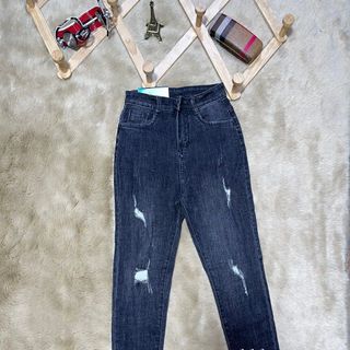 Quần jeans nữ co giãn  rách cào