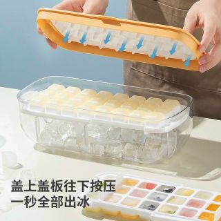 Khay lm đá có tầng ấn