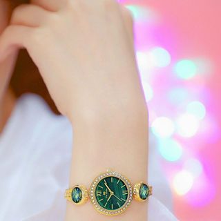 Đồng hồ bs lắc ngọc