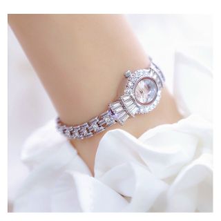 Đồng hồ bs ovan lắc nhỏ