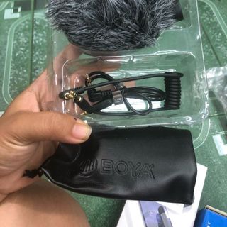 Mic thu âm chuyên  dụng cho máy ảnh