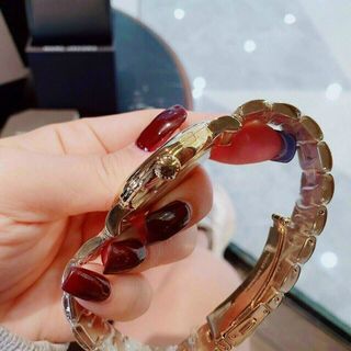 ĐỒNG HỒ MARC JACOB NỮ GOLD CAO CẤP HOT HOT