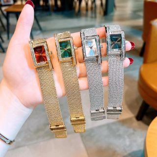 Đồng hồ versace07 vuông mới