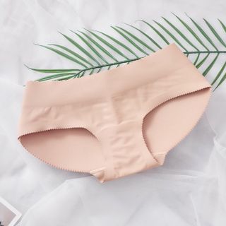 Quần lót độn mông 138