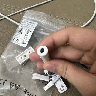 Cảm biến đóng mở tủ 5a