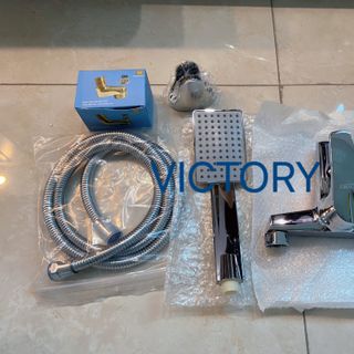 Bộ Vòi Sen Tắm Nóng Lạnh Cao Cấp VICTORY