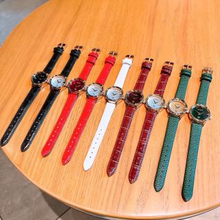 Đồng hồ da guccci mới