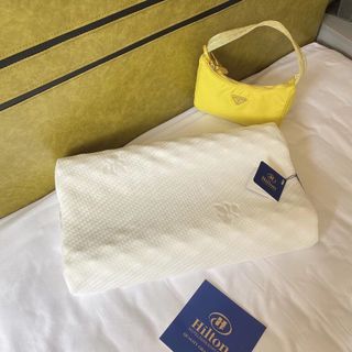 GỐI CAO SU NON HILTON