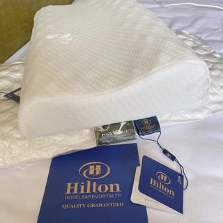 GỐI CAO SU NON HILTON
