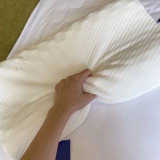 GỐI CAO SU NON HILTON