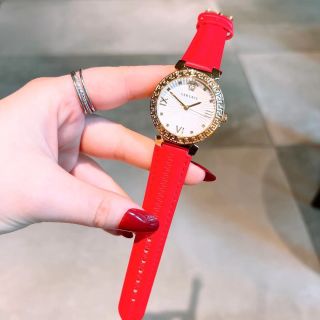 Đồng hồ da verrrsace mới