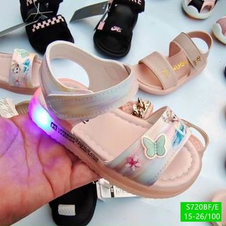 Giày sandal trẻ em dễ thương cho bé gái sỉ giá rẻ