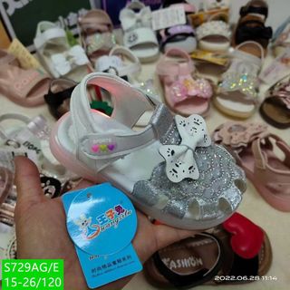 Giày sandal trẻ em dễ thương bé gái/bé trai sỉ giá rẻ