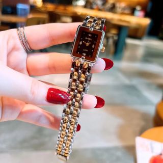 Đồng hồ raddo nữ vuông