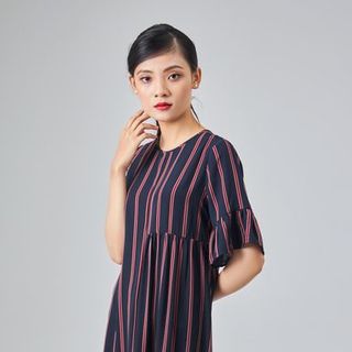 Đầm suông, đầm thiết kế LA MỘC cổ tròn sọc đỏ, chân váy nhún bèo