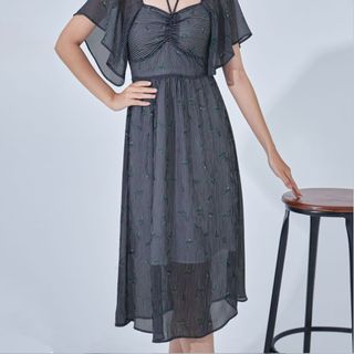 Đầm cổ vuông LA MỘC, tay xòe, dây rút ngực, chất liệu chiffon hàn giá sỉ