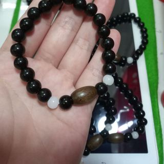 Chuỗi đeo tay đẹp đá đen