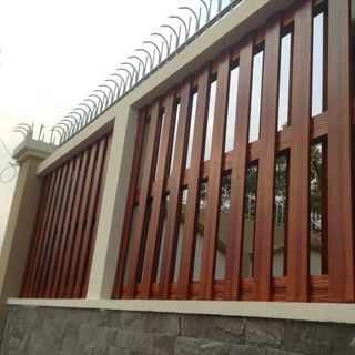 Sơn sắt mạ kẽm