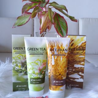 Gel Tẩy tế bào chết 3W Clinic Moisture Peeling Gel 180ml