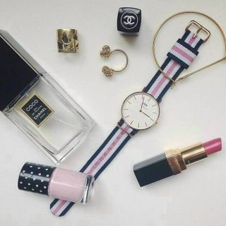 ĐỒNG HỒ DANIEL WELLlNGTON NATO CAO CẤP HOT HOT