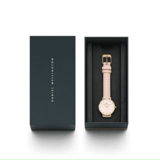 ĐỒNG HỒ DANIEL WELLlNGTON PETlTE ROUGE NEW