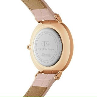 ĐỒNG HỒ DANIEL WELLlNGTON PETlTE ROUGE NEW