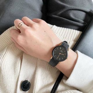 ĐỒNG HỒ DANIEL WELLlNGTON ICONIC MOTION CAO CẤP