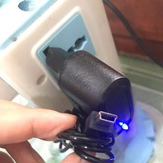 Bộ sạc dây liền V3