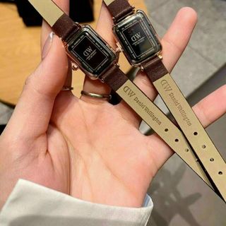 ĐỒNG HỒ D W DÂY DA NỮ VUÔNG NEW