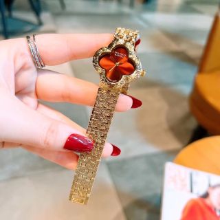 Đồng hồ cỏ bốn lá đẹp mới