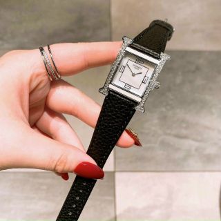 ĐỒNG HỒ HERRMES DA VUÔNG NỮ XINH
