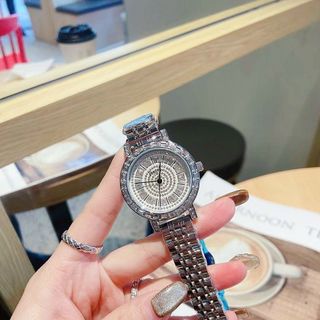 ĐỒNG HỒ PIAGET NỮ NEW TRUNG CẤP