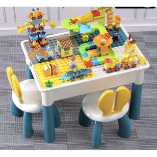 Bàn xếp hình lego , 2 ghế và 1 ghế
