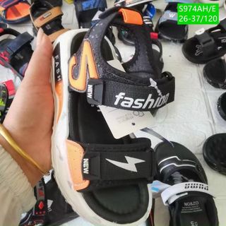 Giày sandal trẻ em đi học sỉ giá rẻ