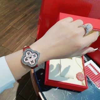 ĐỒNG HỒ LOUlS VUITTON DA NỮ SALE